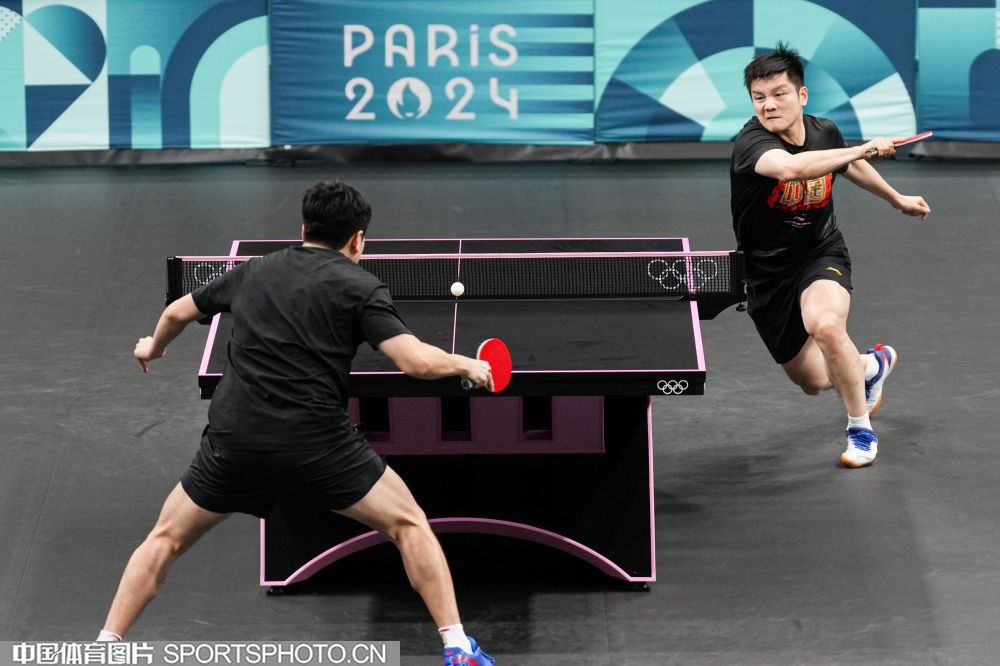 手感火热架炮就射 穆雷撤步三分空心入网